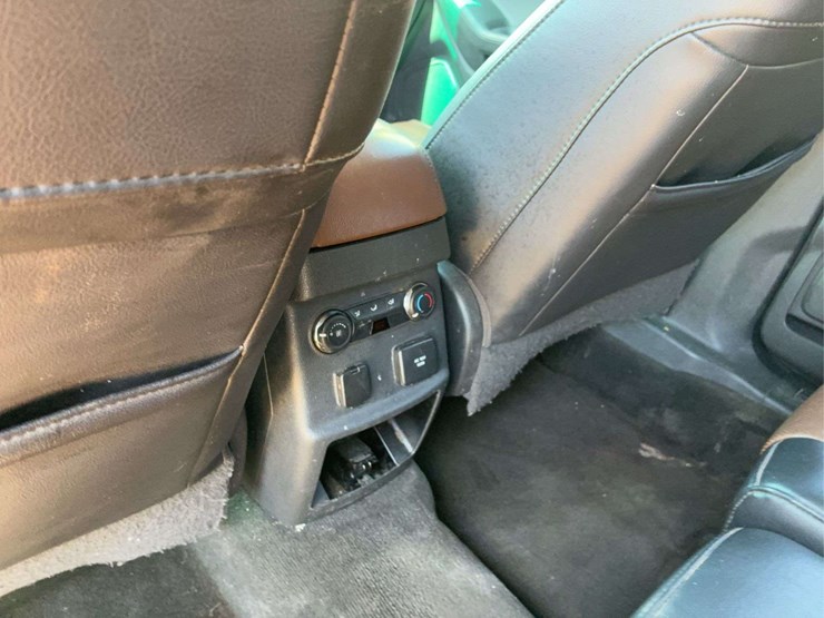 2013-ford-explorer-limited-image-18