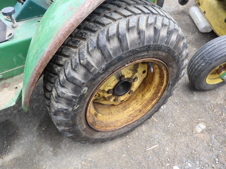 john-deere-110-image-12