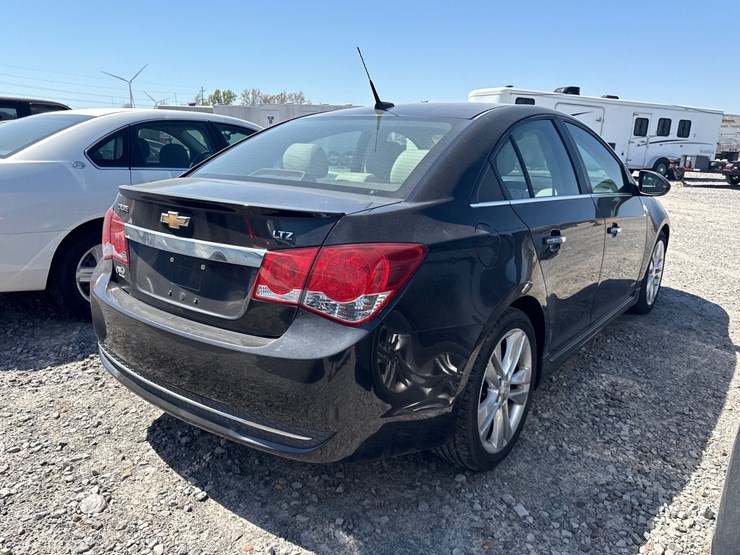 #41896-•-2011-chevrolet-cruze-sedan-1g1ph5s98b7255580-inv#-41896-image-3
