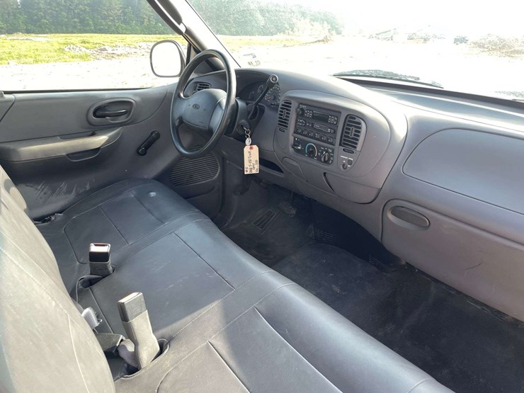 2002-ford-f150-image-17