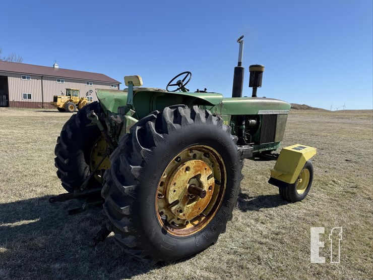 john-deere-4020d-image-3