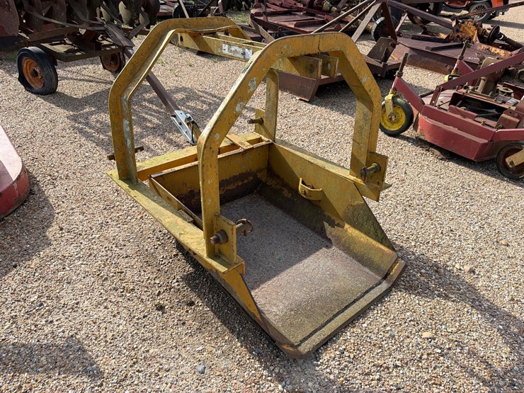 #956-•-3pth-dirt-scoop-image-1