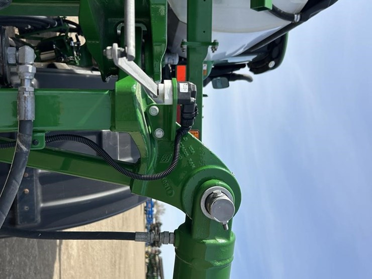 2020-john-deere-r4045-image-97