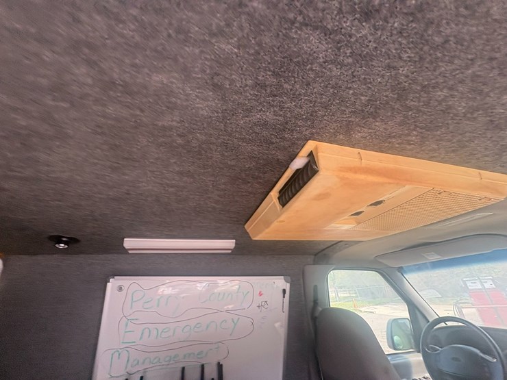 1998-ford-cargo-image-27