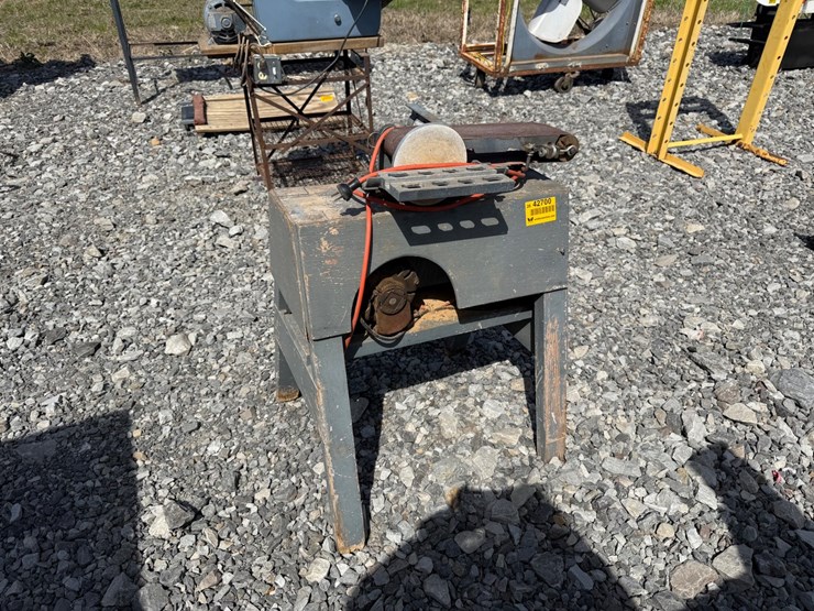 #42700-•-belt-sander-w/-stand-inv#-42700-image-1