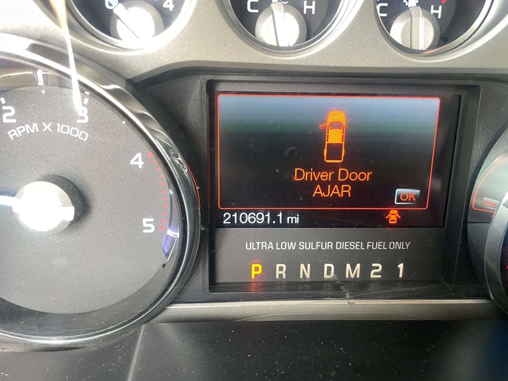 2014-ford-f350-image-26