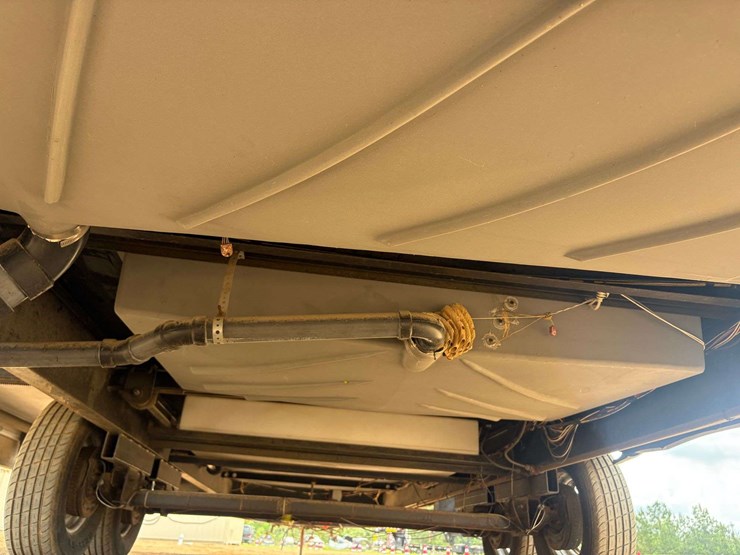 2004-citation-s27j-bumper-pull-travel-trailer-image-14