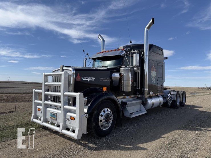 2001-kenworth-w900-image-10
