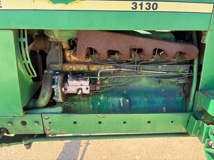 john-deere-3130-image-26