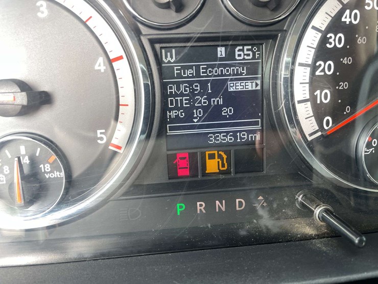 2011-dodge-ram-2500-image-26