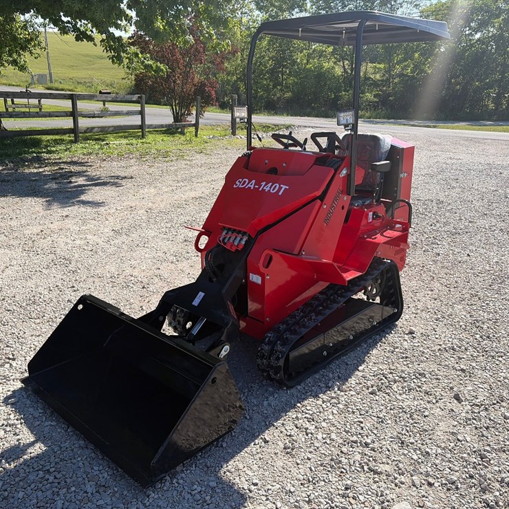 #233 • Unused AGT SDA-140T Mini Ride-On Skid Steer Loader