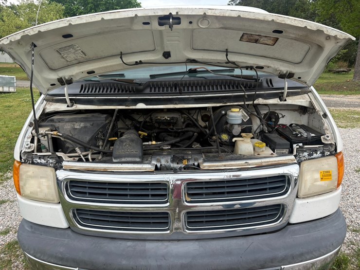 2000-dodge-ram-van-image-18