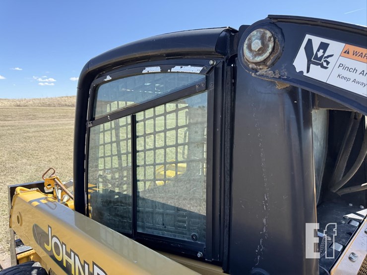 deere-250-image-24