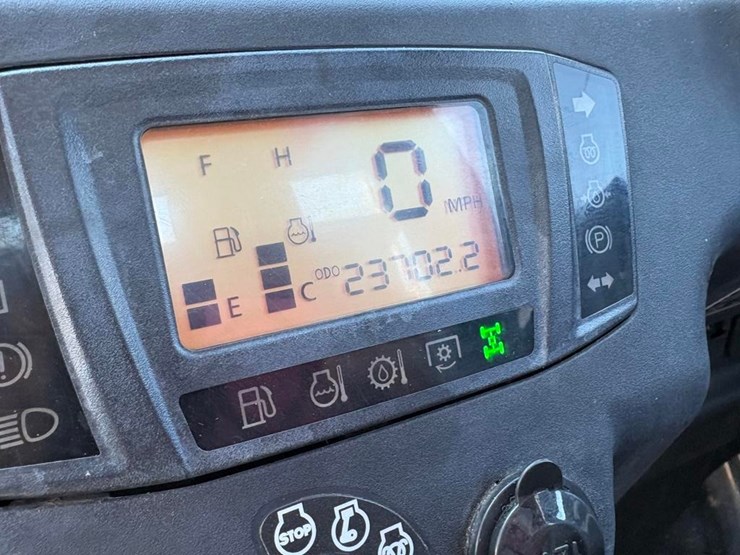 2017-kubota-rtv-x1100c-image-10