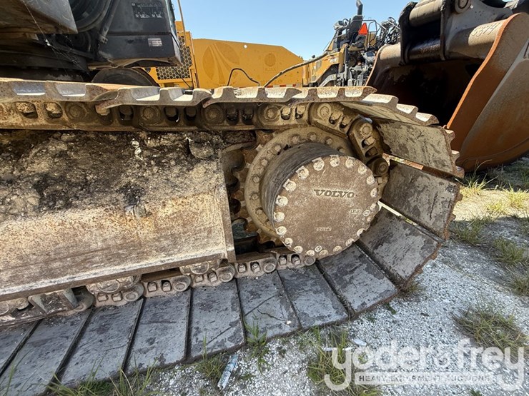2012-volvo-ec250dl-image-18