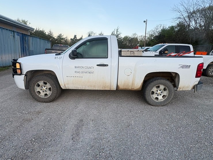 #23969-•-2011-chevrolet-silverado-4x4-pickup-vin:-1gcnkpea1bz146545-image-12