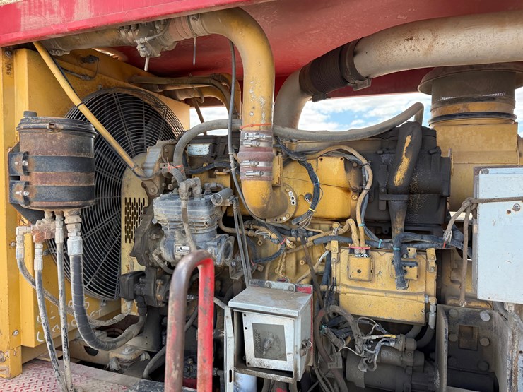 2008-caterpillar-c15-image-22