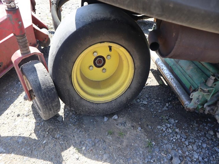 john-deere-2500b-image-9