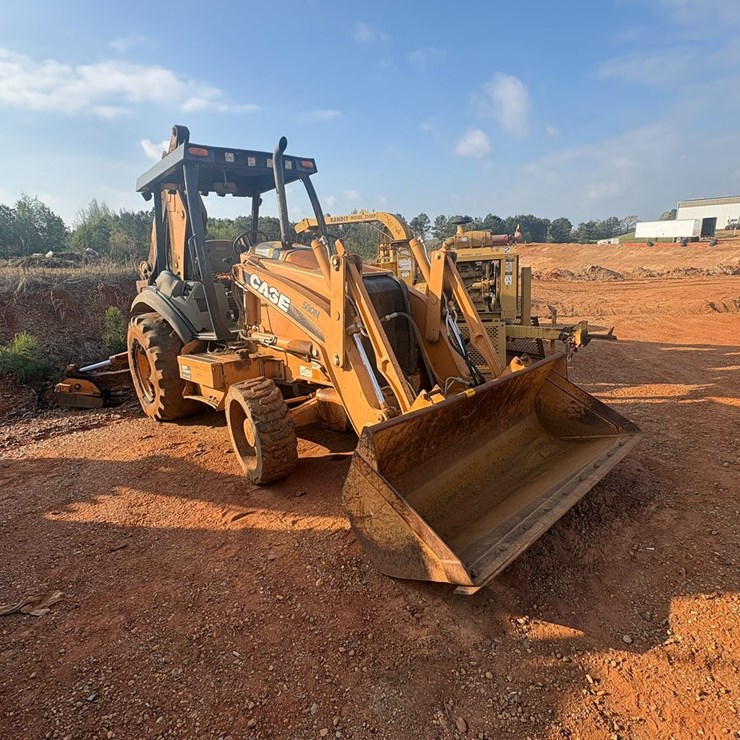 2010 CASE 580N