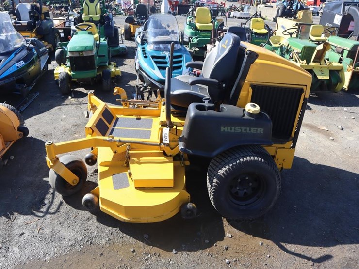 hustler-zt-zero-turn-mower-image-5