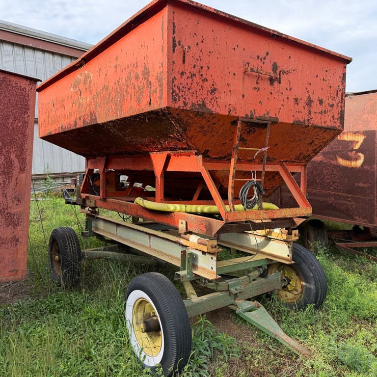 #508 • Gravity Flow Wagon with Pump