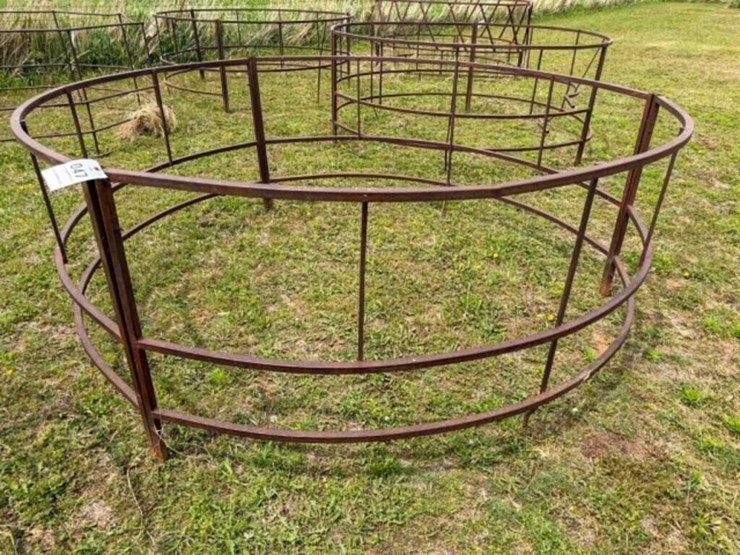 steel-round-bale-feeder-image-1