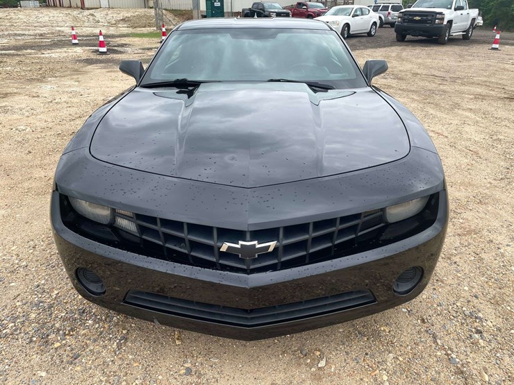 2013-chevrolet-camaro-ls-2-door-coupe-(190,120-miles)-image-5