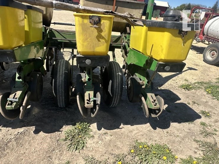 1996-john-deere-1750-image-10