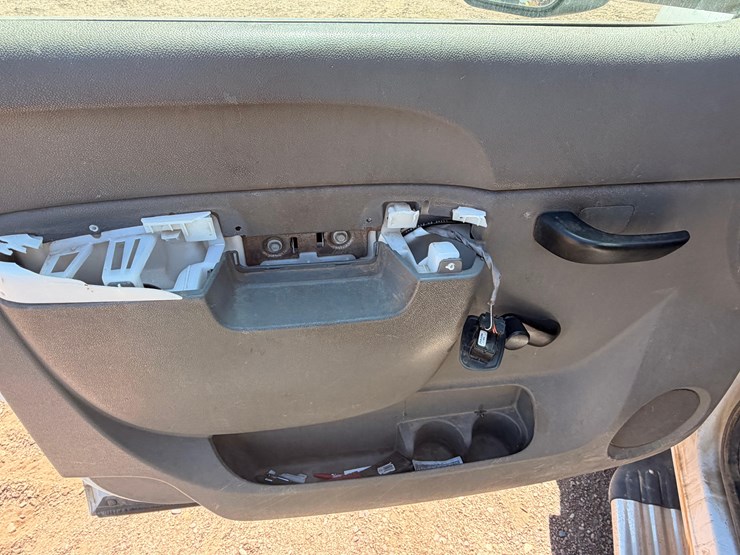 2012-gmc-2500-image-19