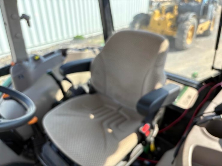 2024-john-deere-5060e-image-30