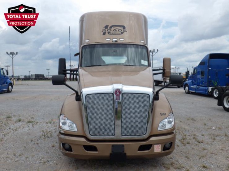 2022-kenworth-t680-image-2