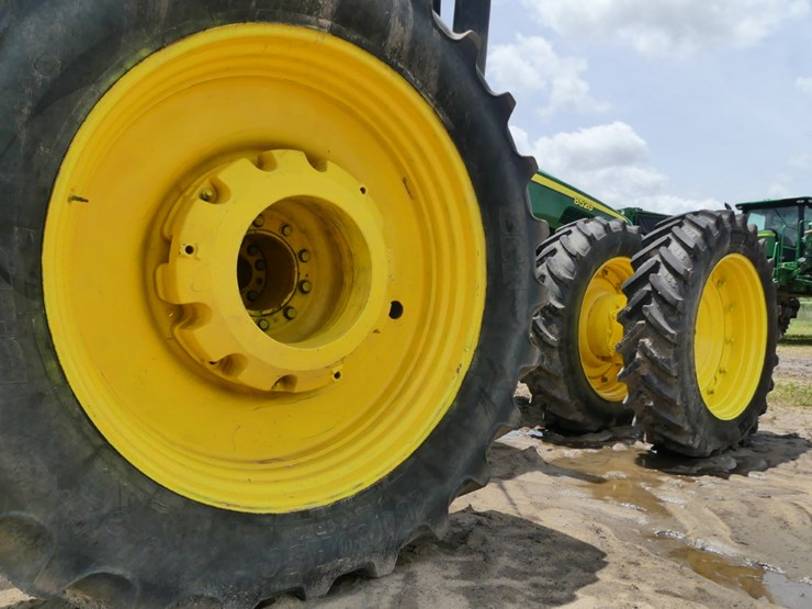 john-deere-8520-image-8
