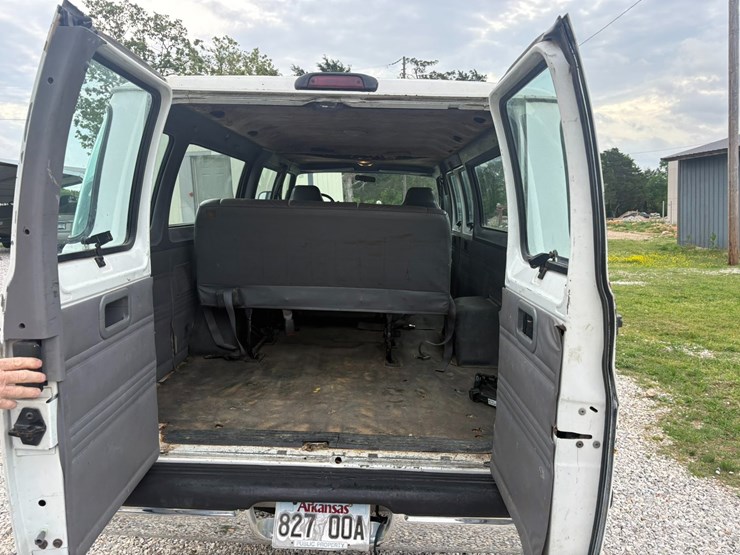 2000-dodge-ram-van-image-31