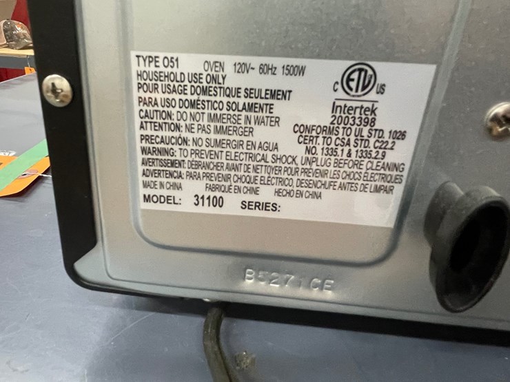 #8609-•-hamilton-beach-toaster-oven-image-9