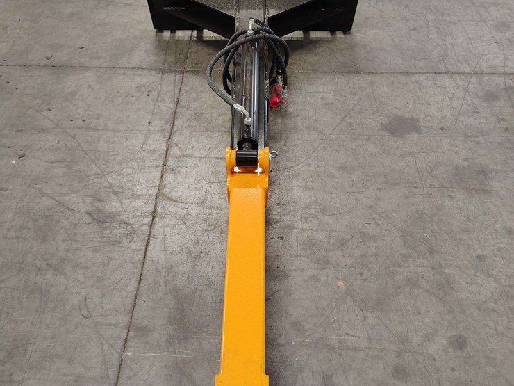 skid-steer-telescopic-boom-(short-cylinder)-image-8