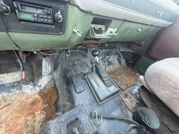 #23974-•-inop-1984-chevrolet-military-truck-4x4-pickup-vin:-1gchd34j7ff338030-image-32