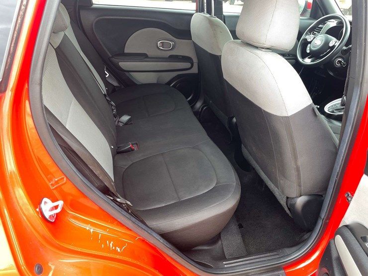 2019-kia-soul-4-door-mpv-(87,300-miles)-image-16