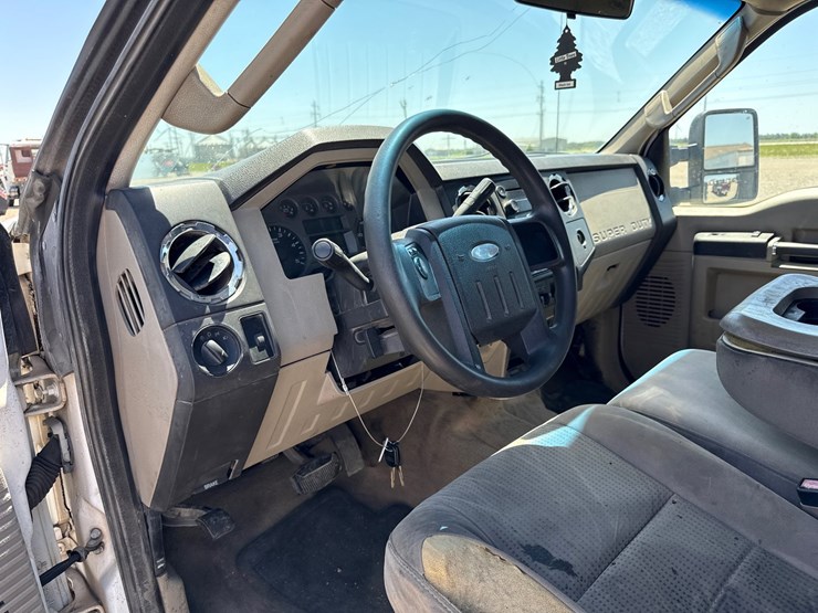 2008-ford-f350-image-35