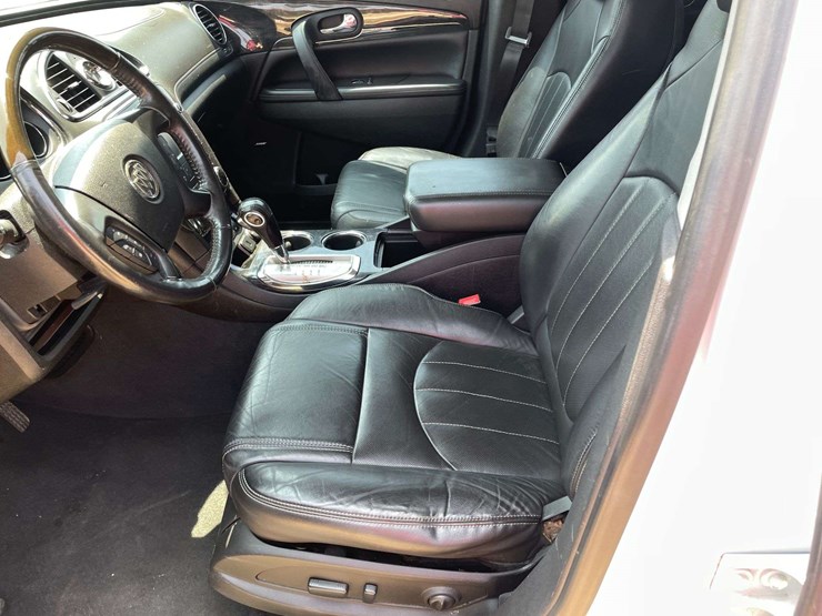 2017-buick-enclave-image-10