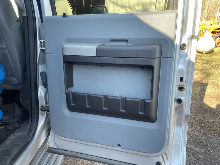 2013-ford-f250-xlt-image-53