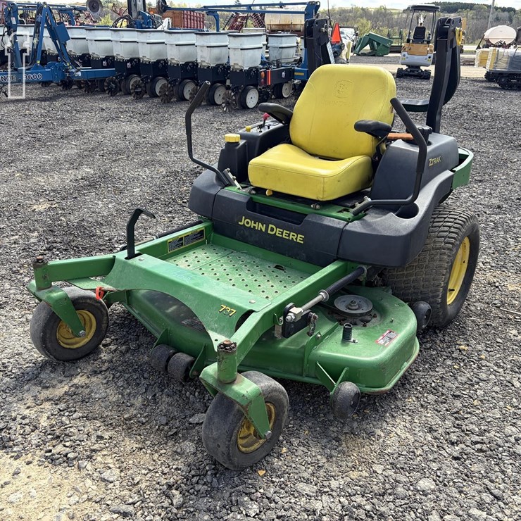 JOHN DEERE 737