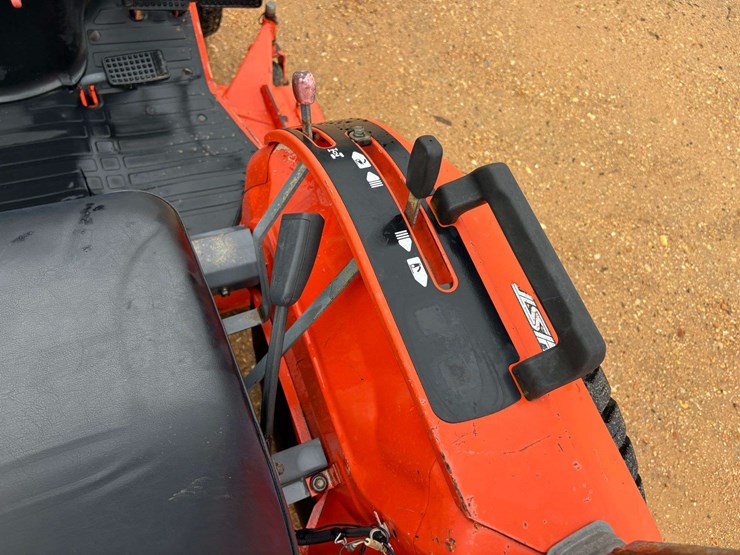 kubota-b7800-image-16