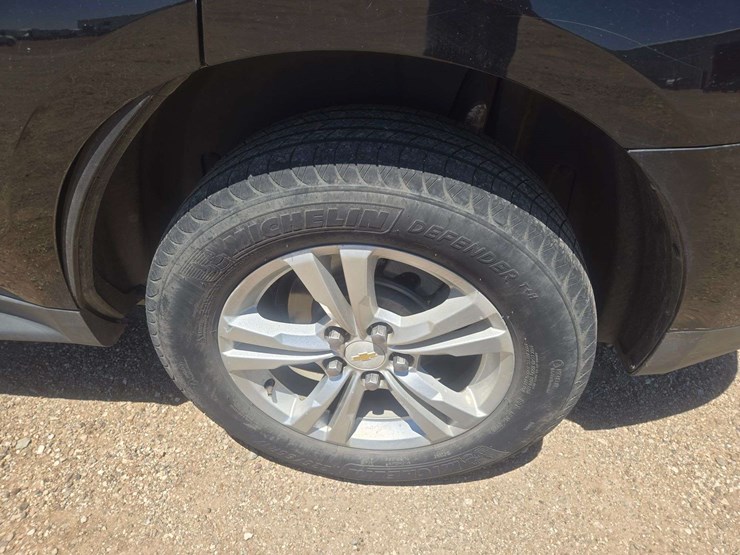 2015-chevrolet-equinox-lt-image-5