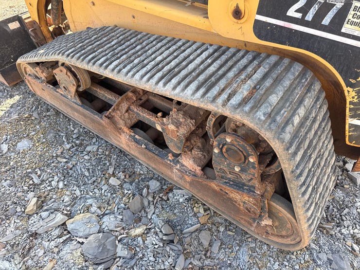 caterpillar-277-image-4