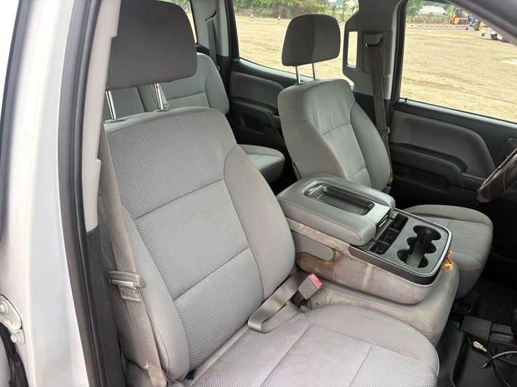2015-chevrolet-1500-image-31