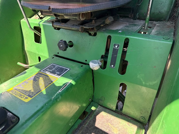 john-deere-1070-image-36