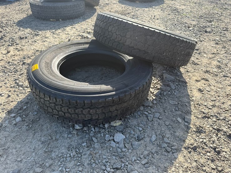 #40622-•-lot-of-(2)-295/75r22.5-tires-inv#-40622-image-2