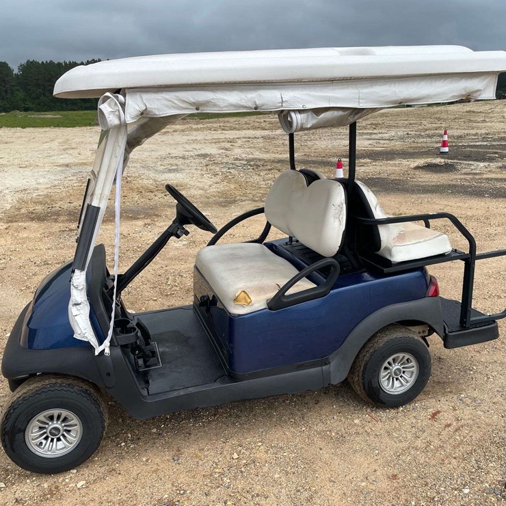 2017 Club Car 4-Seater Gas Golf Cart