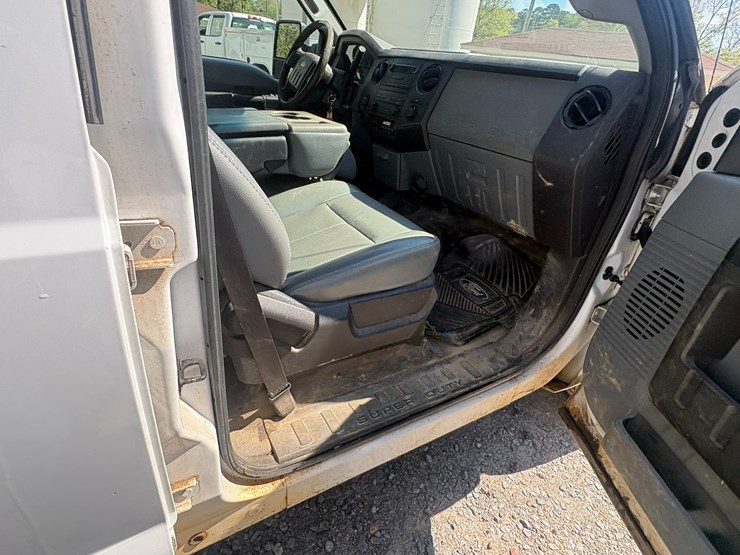 2012-ford-f350-image-45