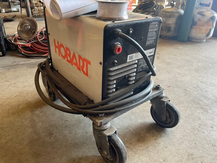 #1815-•-hobart-handler-130-wire-feed-welder-on-cart-image-2